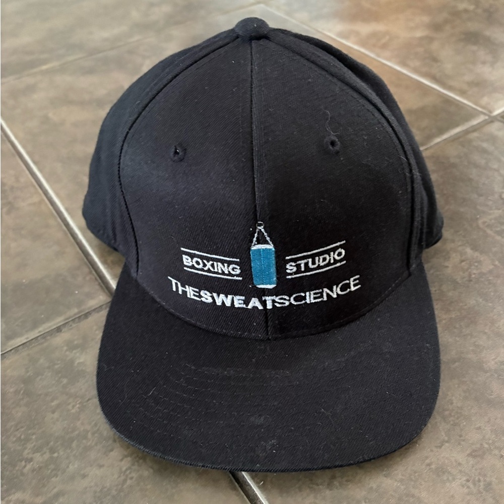 Black Boxing Studio Cap